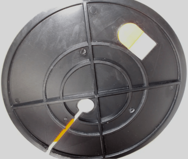 Жерлица РУСАЛКА на стойке h=25см, основание: Ø200мм, катушка: Ø90мм Жерлица РУСАЛКА на стойке h=25см, основание: Ø200мм, катушка: Ø90мм