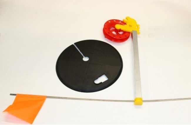 Жерлица РЫБАК на стойке алюминий h=19см, основание: Ø200мм, катушка: Ø90мм (BD-022A) Жерлица РЫБАК на стойке алюминий h=19см, основание: Ø200мм, катушка: Ø90мм (BD-022A)