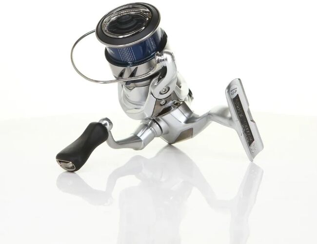 Катушка Shimano 23 Stradic C2500S Катушка Shimano 23 Stradic C2500S