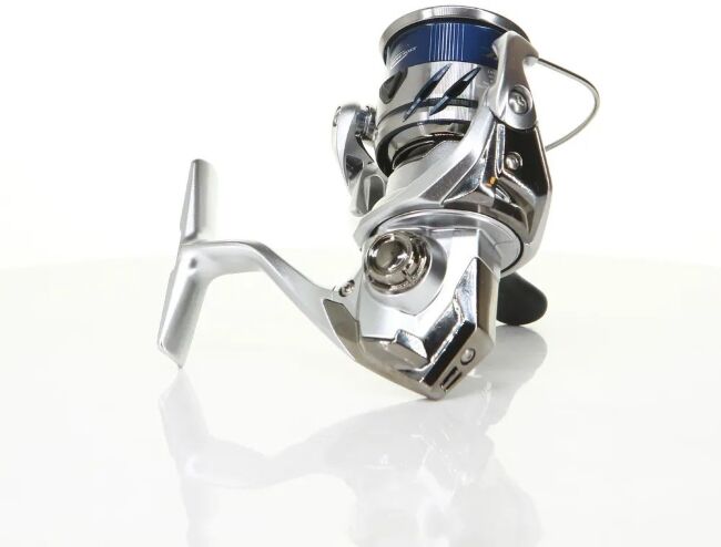 Катушка Shimano 23 Stradic C2500S Катушка Shimano 23 Stradic C2500S