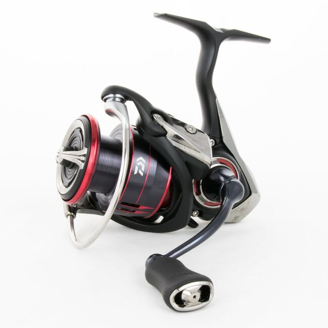 Катушка DAIWA 17 Fuego LT 4000-C