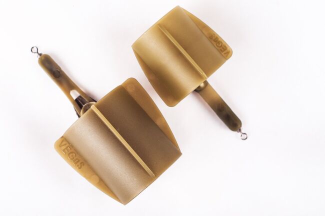 Фидерная кормушка VEGaS Сплошная Large 42гр