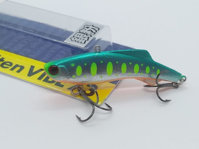 Раттлин MADNESS Shiriten VIBE 73 73мм 17гр #R08