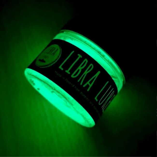 Приманка LIBRA LURES Dying Worm 70 # 000 Glow UV Green 70мм Сыр 15шт/уп