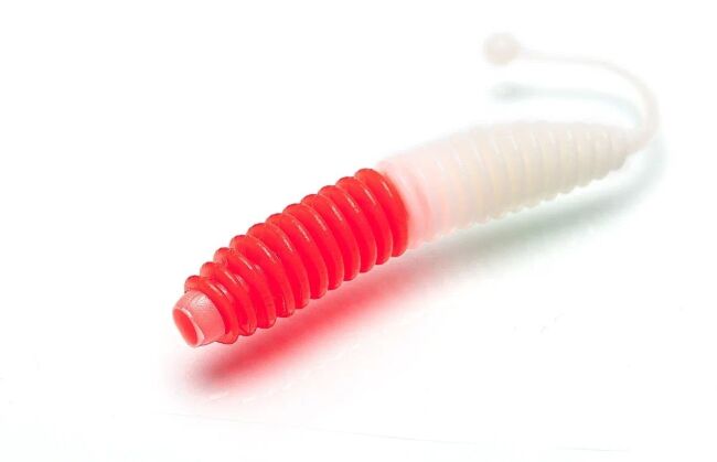 TFT Приманка силиконовая 77 мм. WORMS Цвет: W-18 Red Orange-Белый, Аромат: Сыр, 8 шт.