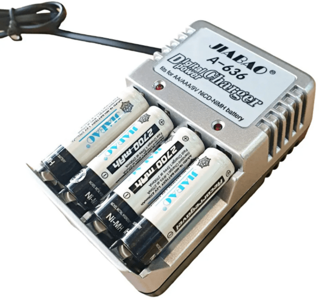 Зарядное устройтво для NICD-NIMH аккумуляторов (AA/AAA/9V) JIABAO A-636
