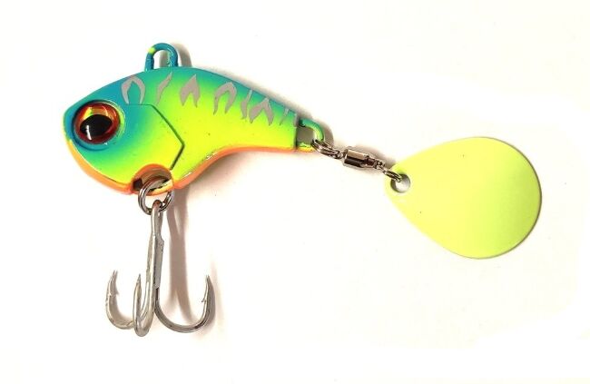 Тейл-спиннер GROWS CULTURE Little Bomb 10гр #003 Тейл-спиннер GROWS CULTURE Little Bomb 10гр #003