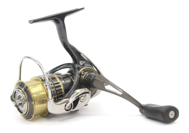 Катушка Daiwa '15 Exist 3000 (G)