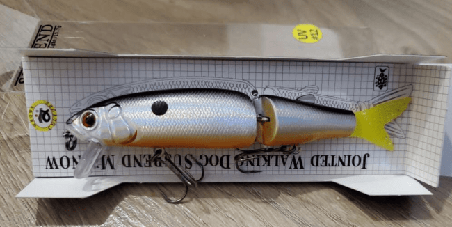 Воблер Grows Culture Magallon 113мм 13.7гр #12 GHOST Воблер Grows Culture Magallon 113мм 13.7гр #12 GHOST