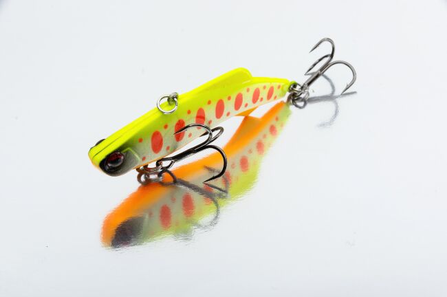 Раттлин ZANDERMASTER Venom 73S 73мм 17гр #16